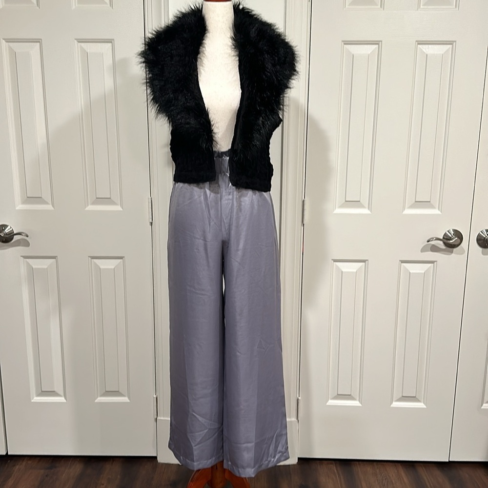 GLAMOROUS NWT Pearlescent Liquid Lavender Gray Pull On Pants